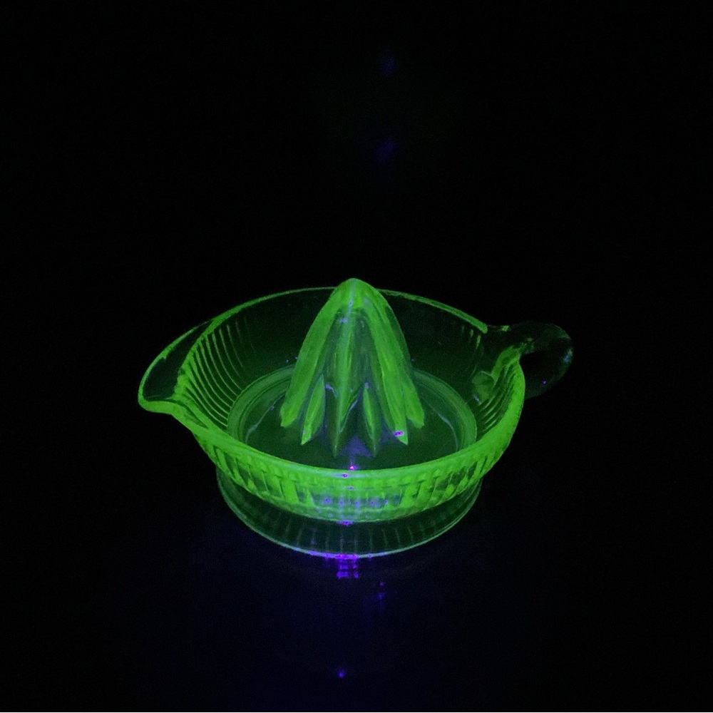 Vintage (1930s) Green Uranium Vaseline Depression Glass Citrus Reamer Juicer